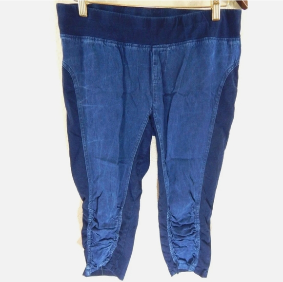 XCVI Pants - XCVI Jetter Crop Leggings